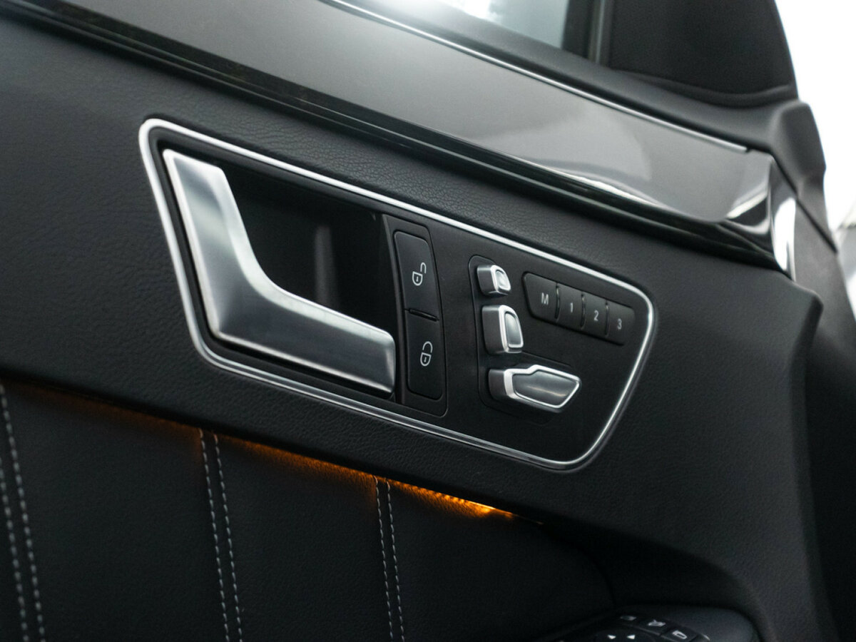 Купить Mercedes-Benz E-Класс с пробегом. Фото: #14