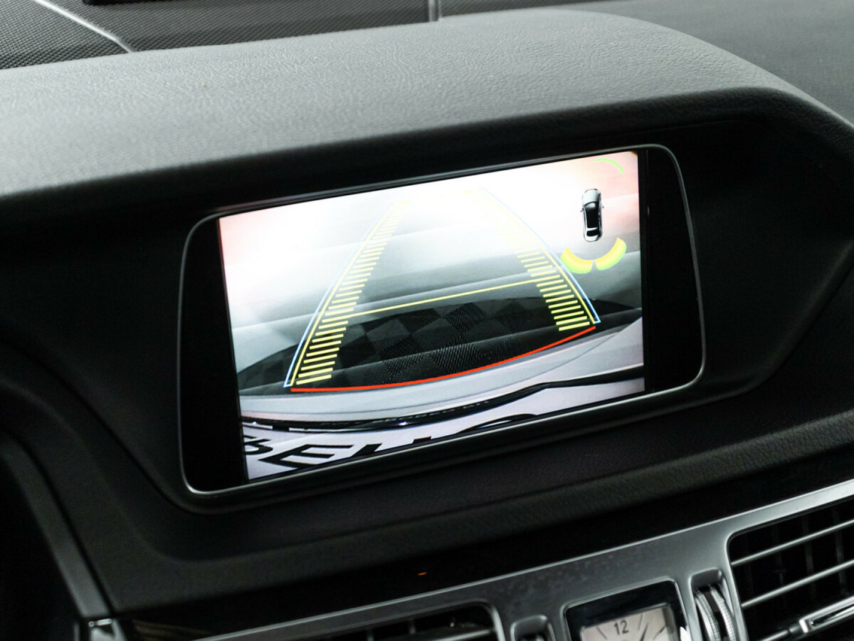 Купить Mercedes-Benz E-Класс с пробегом. Фото: #16