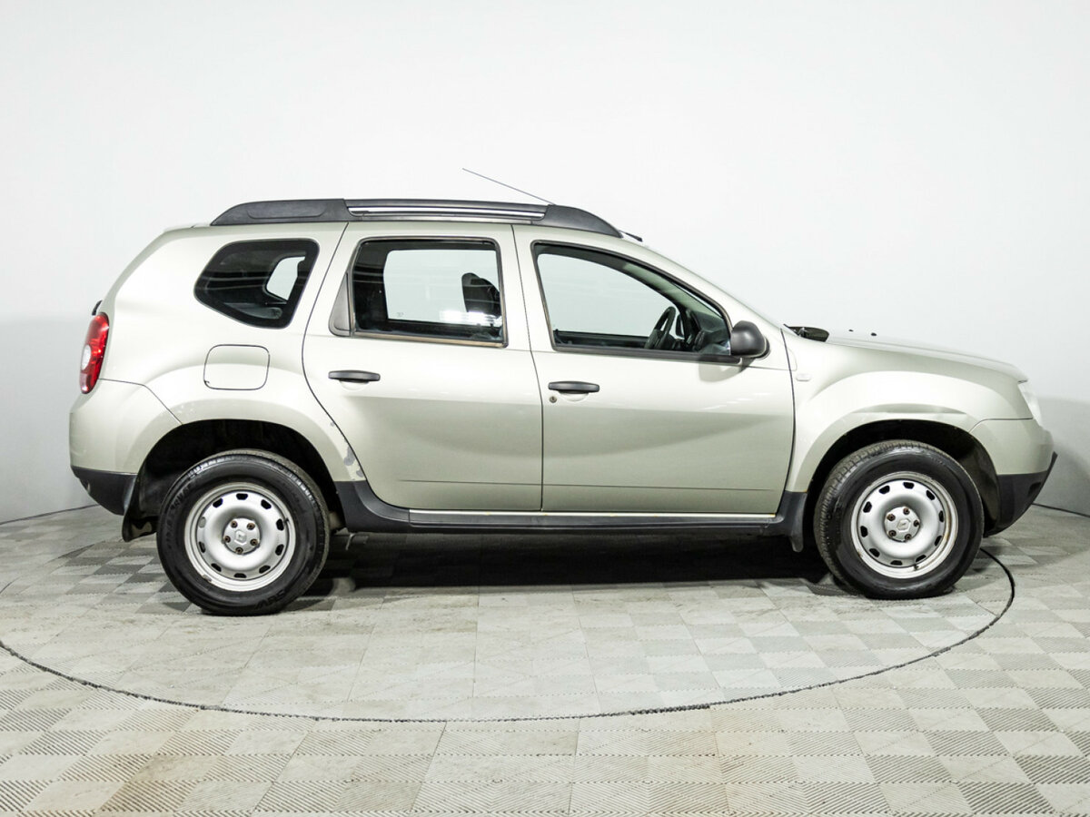 Купить Renault Duster с пробегом. Фото: #3