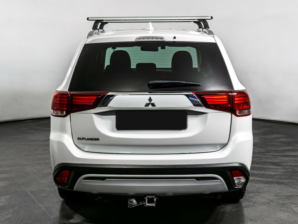 Купить Mitsubishi Outlander с пробегом. Фото: #5