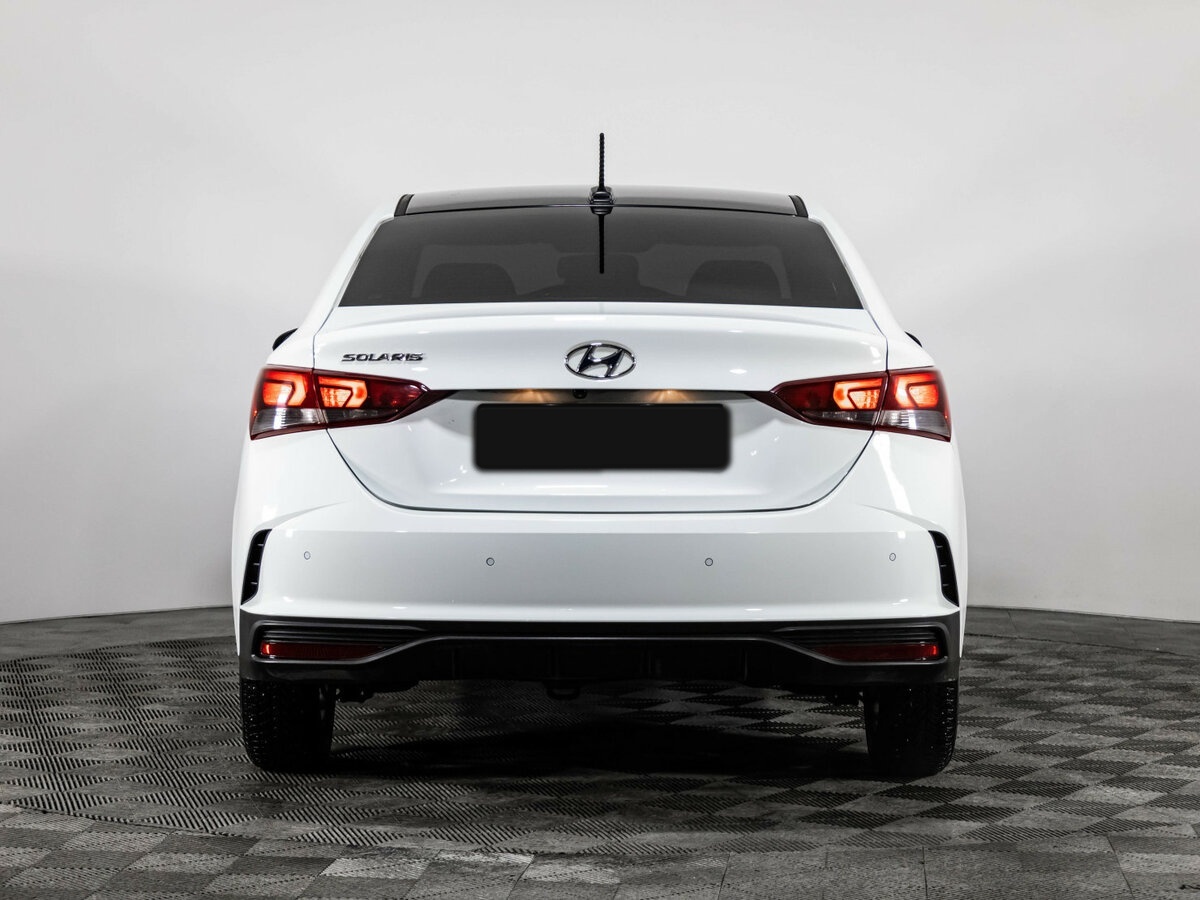 Купить Hyundai Solaris с пробегом. Фото: #4