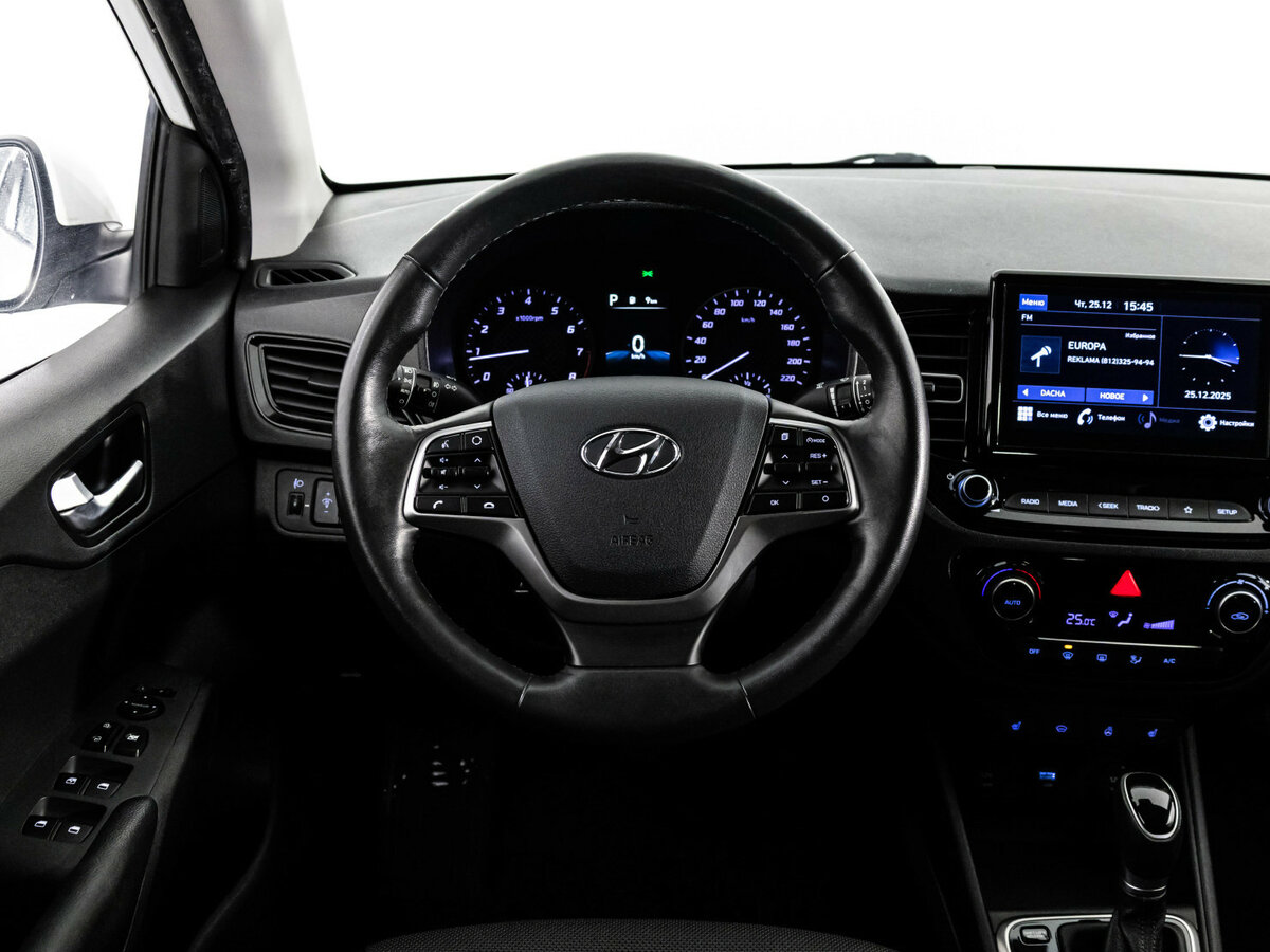 Купить Hyundai Solaris с пробегом. Фото: #8