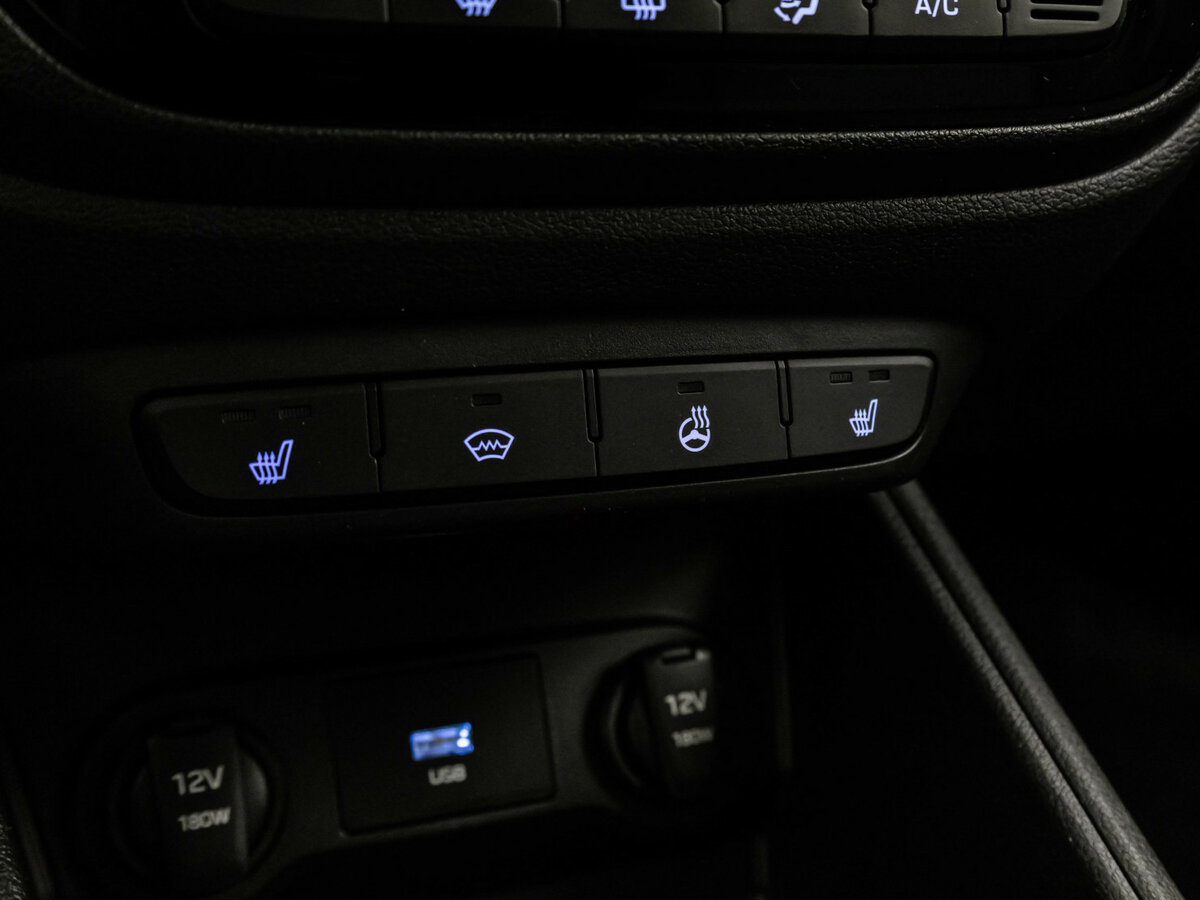 Купить Hyundai Solaris с пробегом. Фото: #13