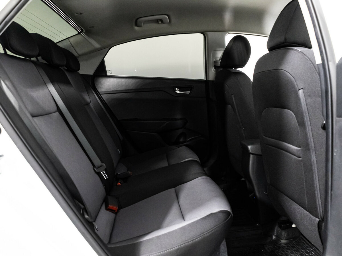 Купить Hyundai Solaris с пробегом. Фото: #16