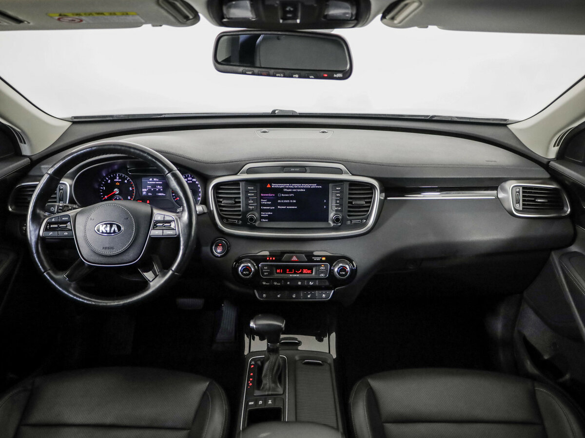 Купить Kia Sorento с пробегом. Фото: #9