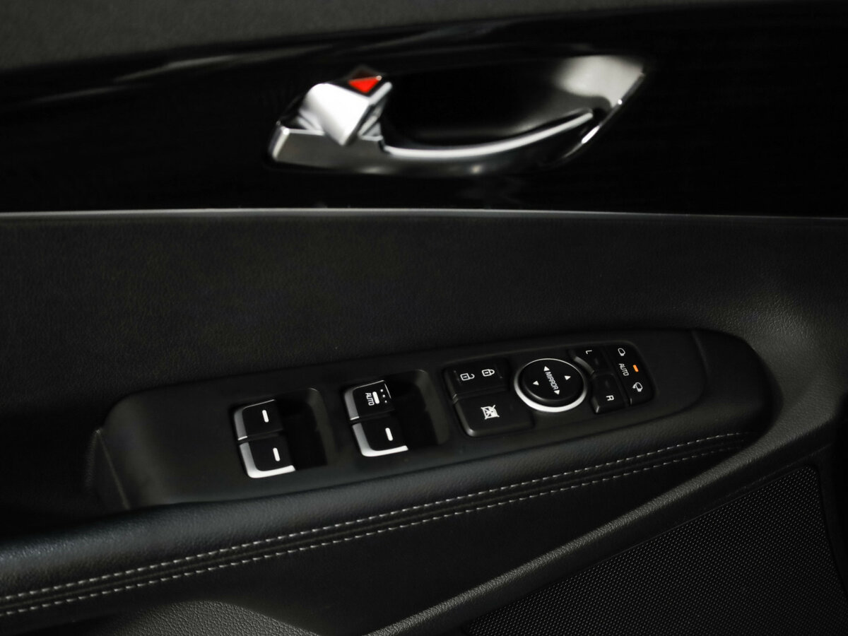 Купить Kia Sorento с пробегом. Фото: #23