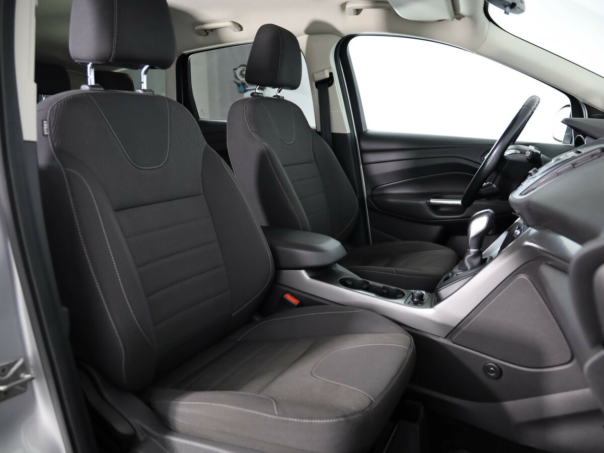 Купить Ford Kuga с пробегом. Фото: #17