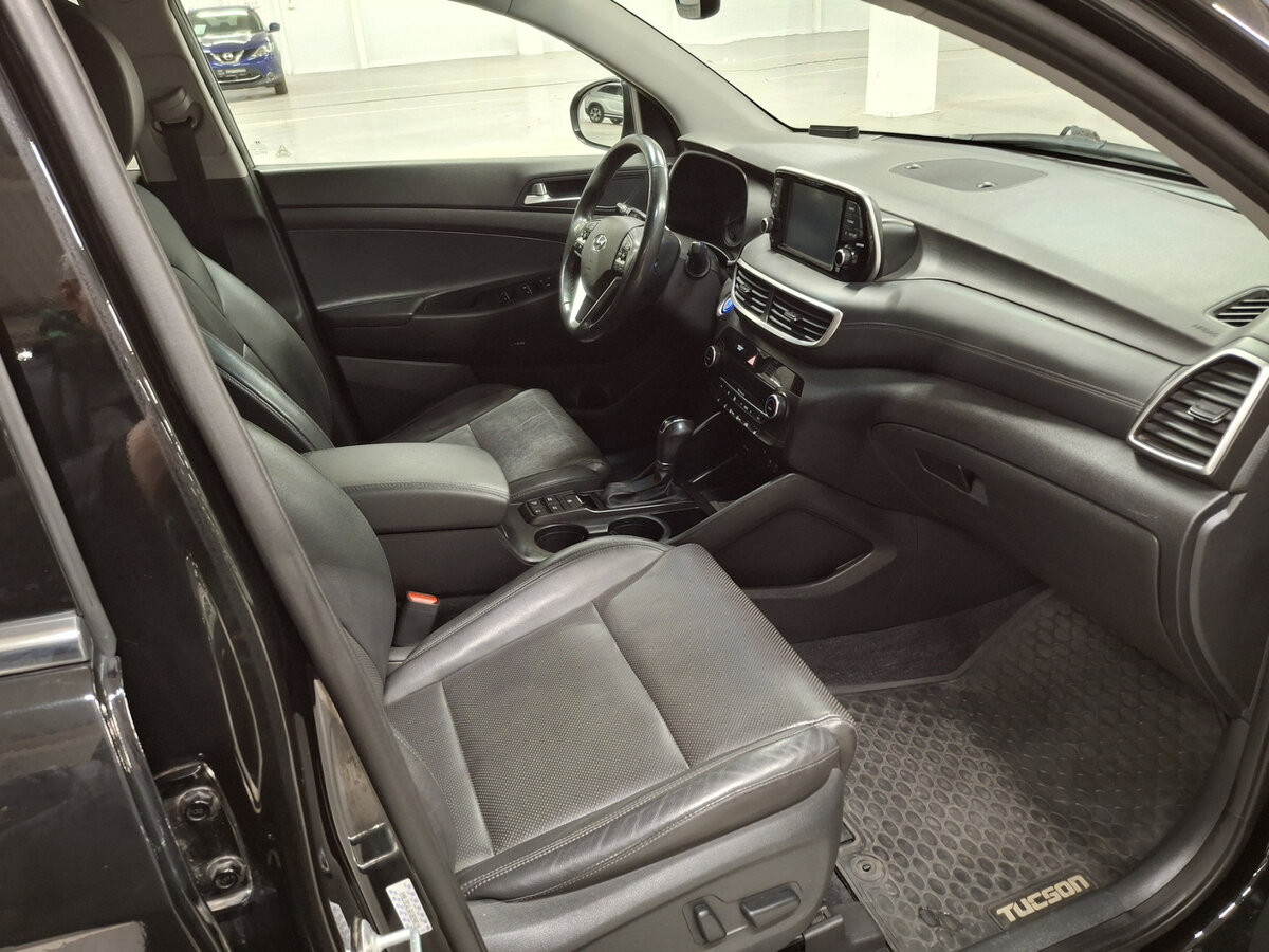 Купить Hyundai Tucson с пробегом. Фото: #9