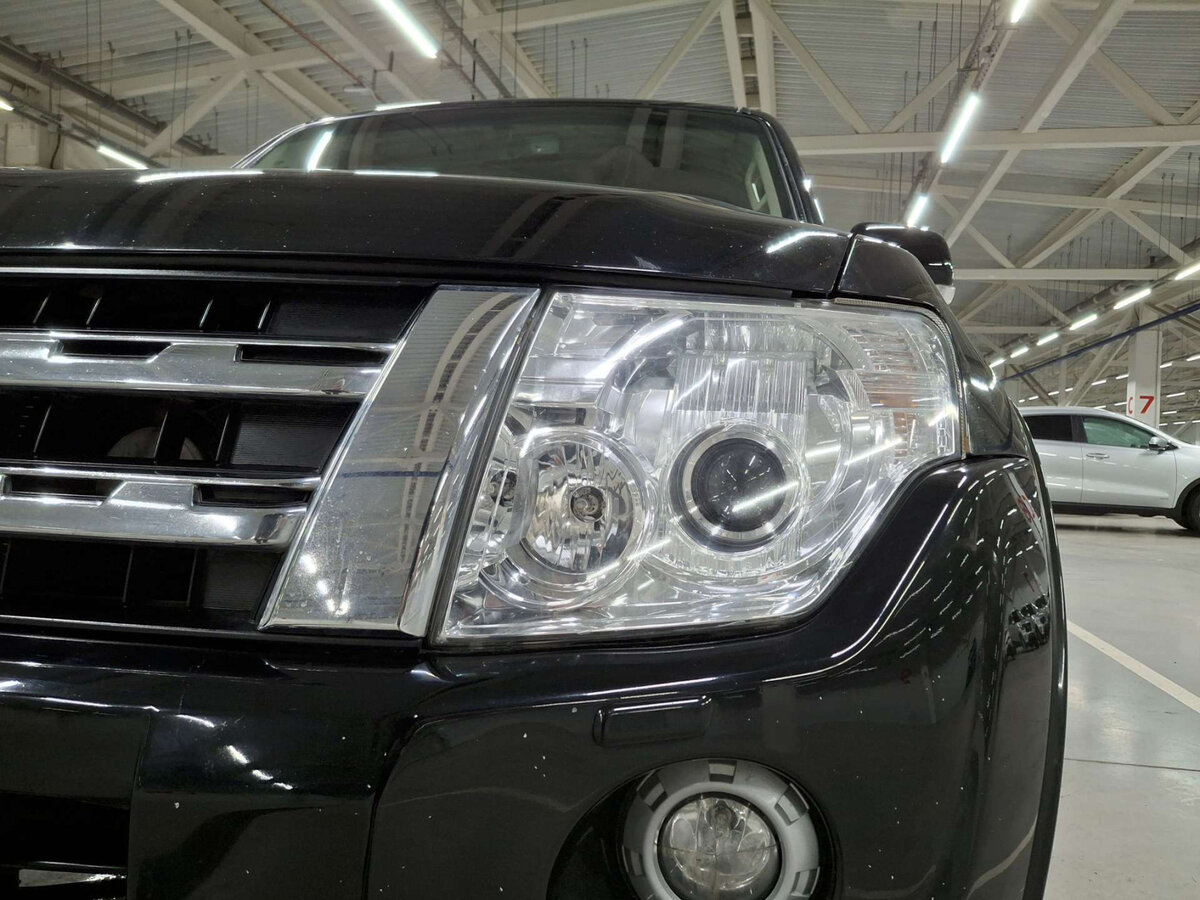 Купить Mitsubishi Pajero с пробегом. Фото: #16