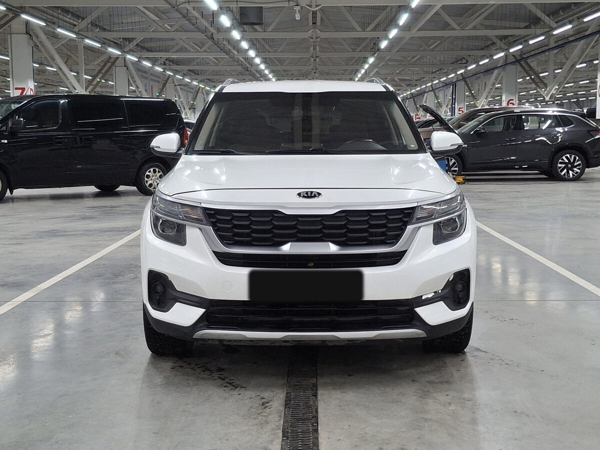 Купить Kia Seltos с пробегом. Фото: #1