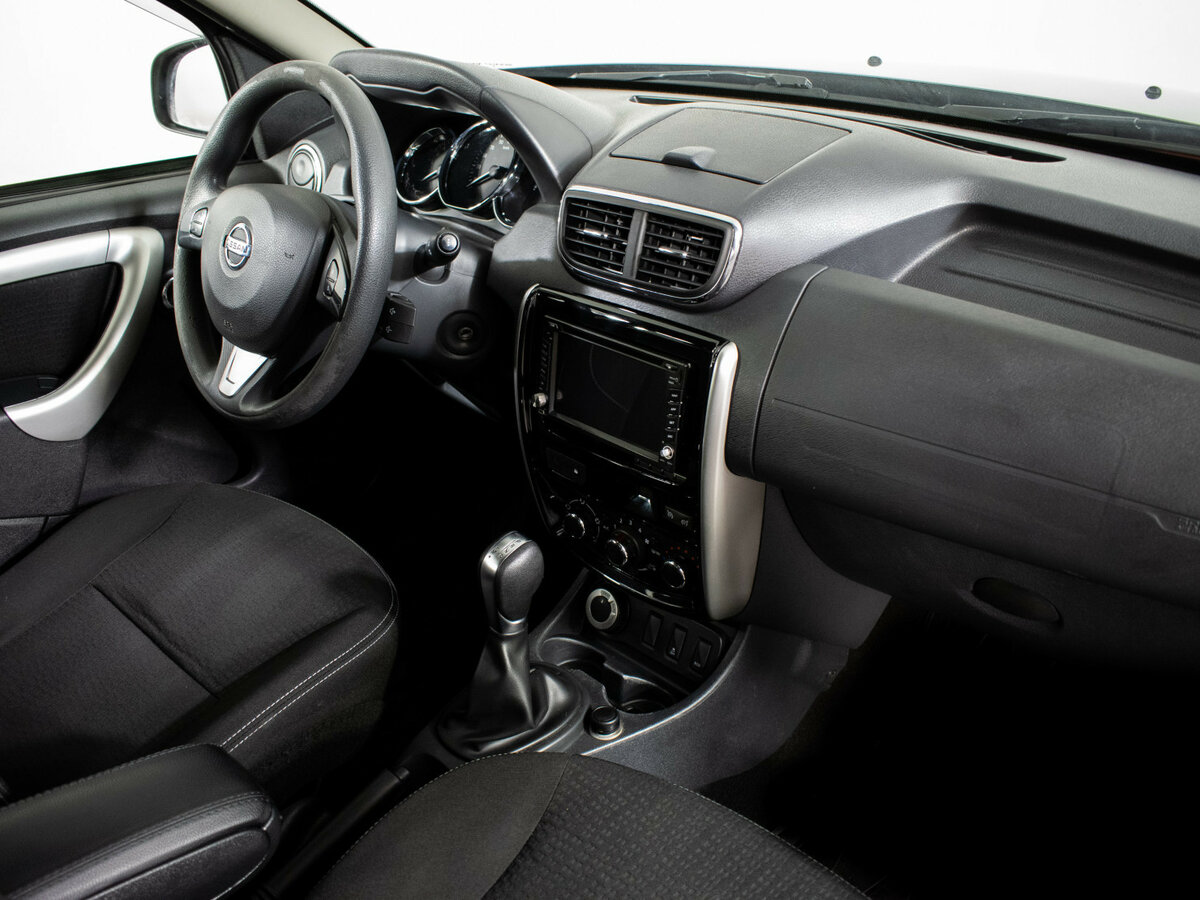 Купить Nissan Terrano с пробегом. Фото: #10