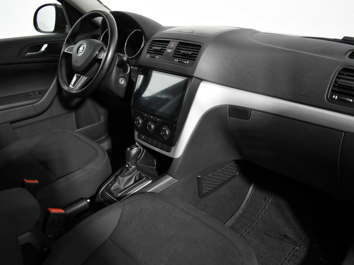 Купить Skoda Yeti с пробегом. Фото: #11