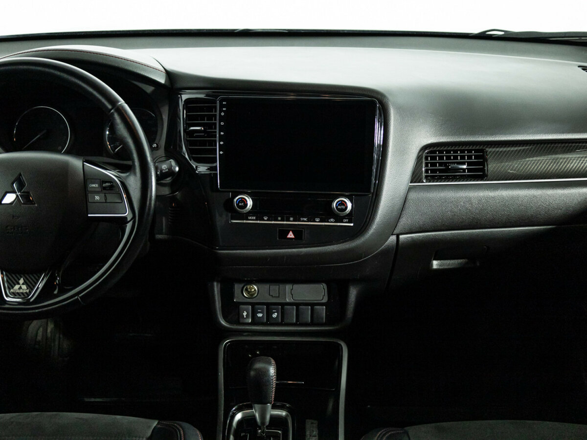 Купить Mitsubishi Outlander с пробегом. Фото: #13