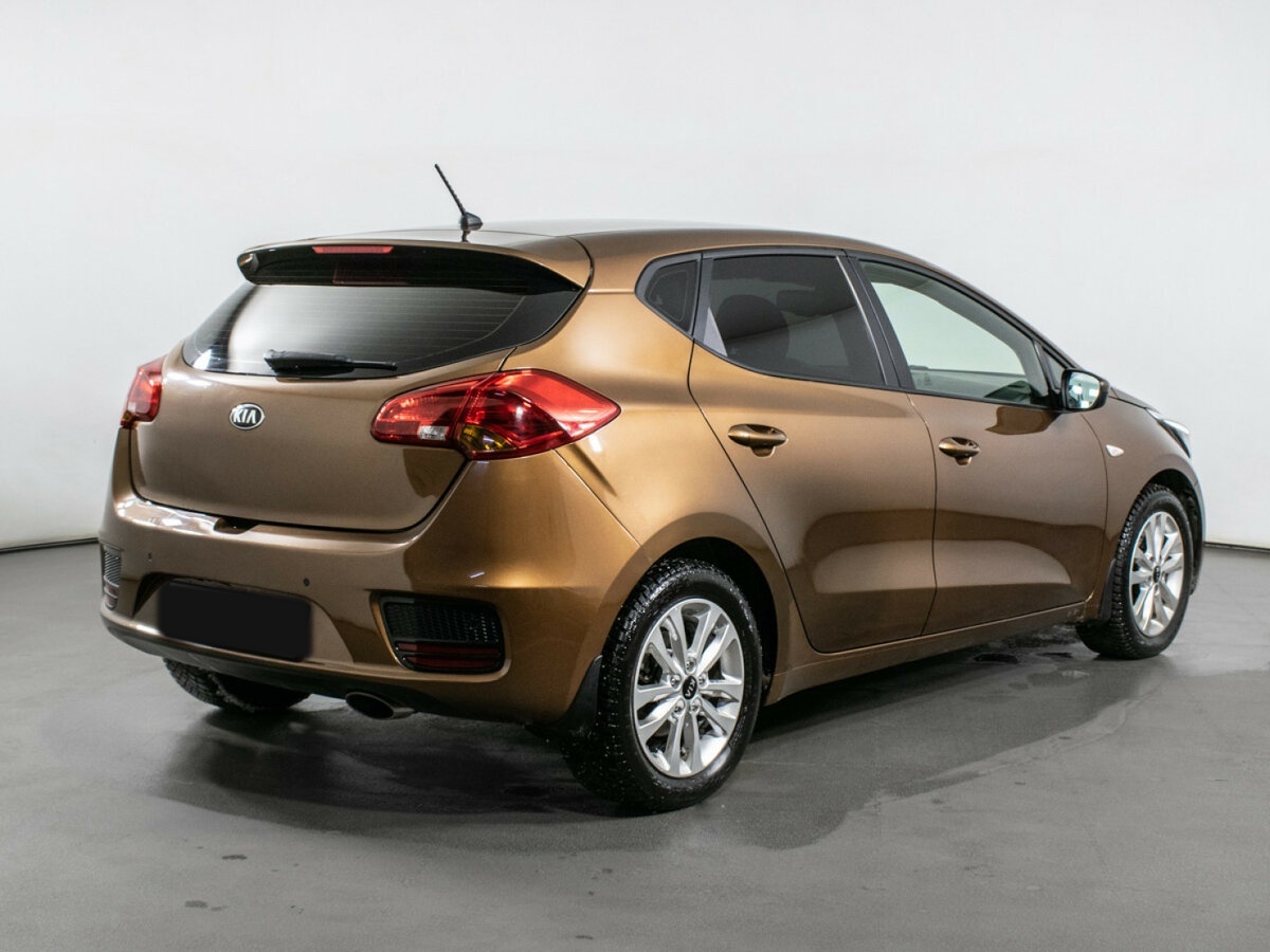 Купить Kia Ceed с пробегом. Фото: #4