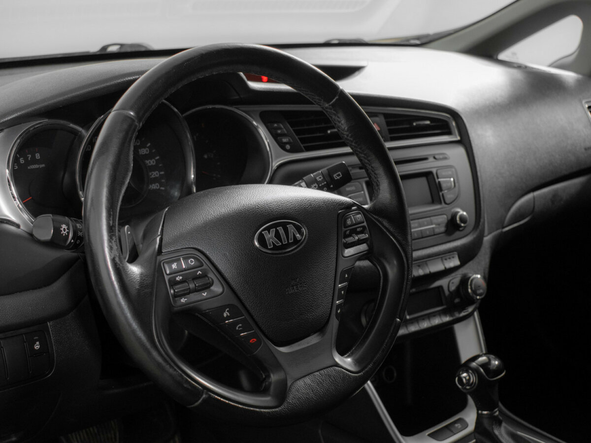 Купить Kia Ceed с пробегом. Фото: #12