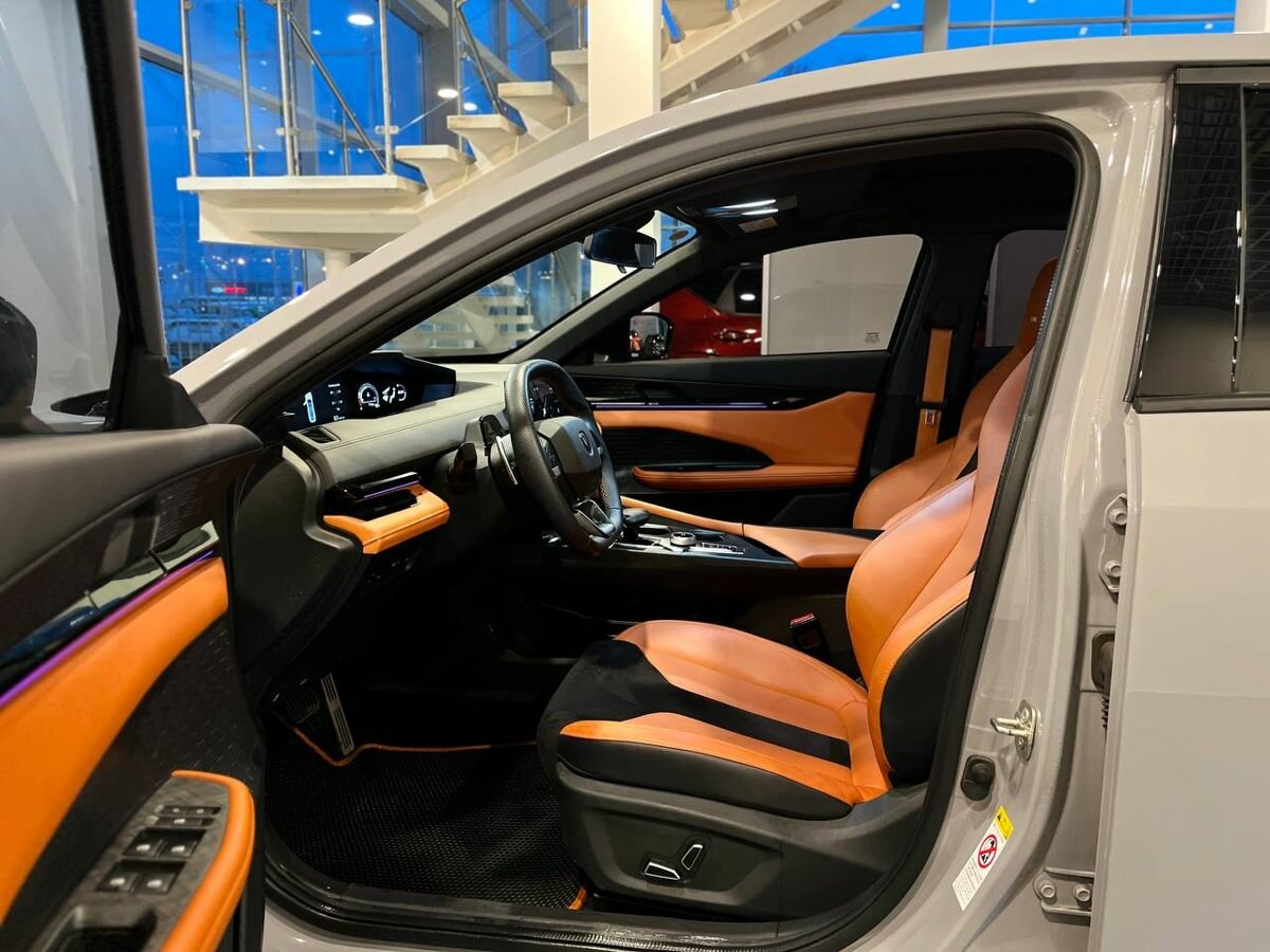 Купить Changan UNI-V с пробегом. Фото: #12