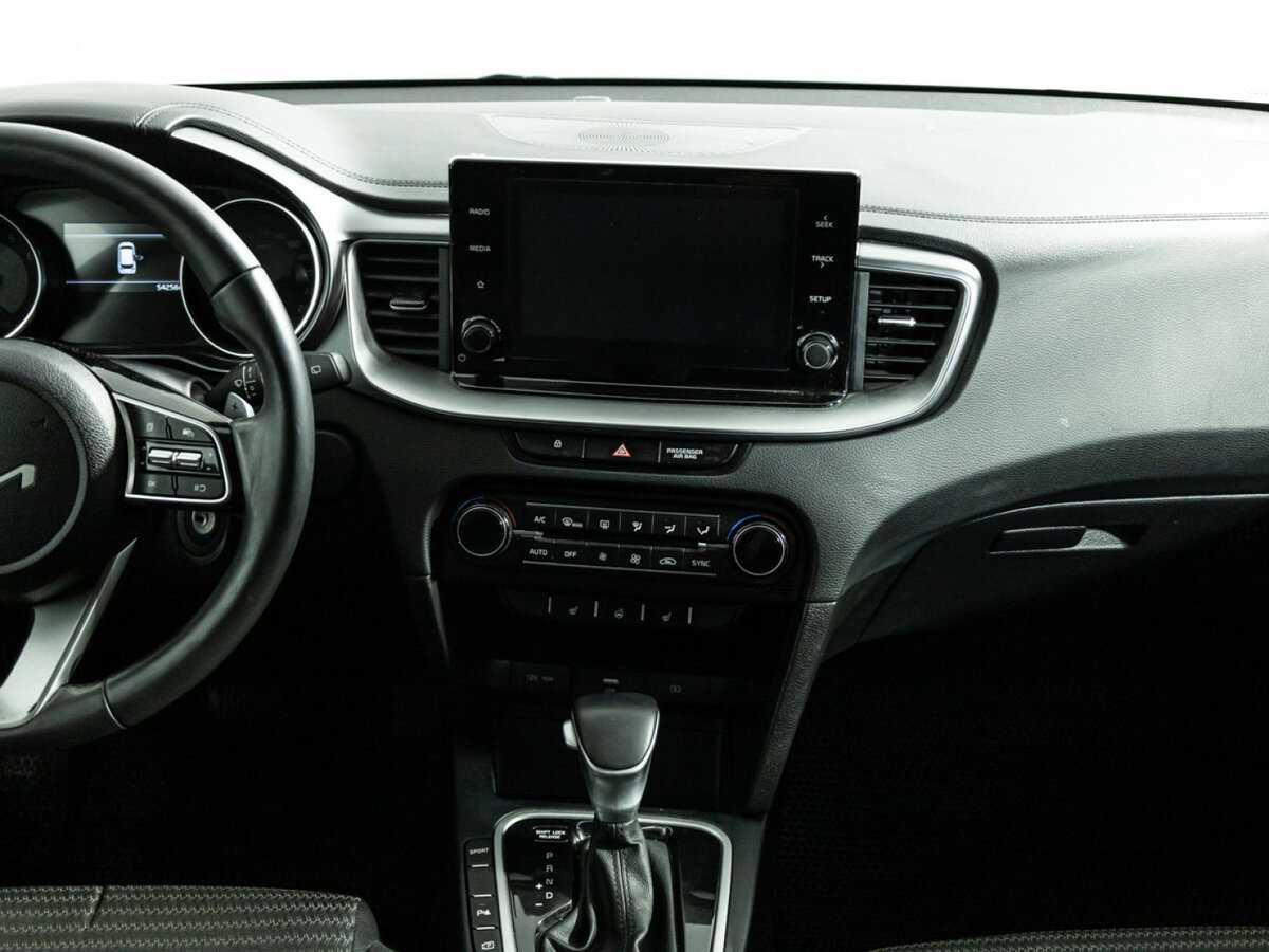 Купить Kia Ceed с пробегом. Фото: #13