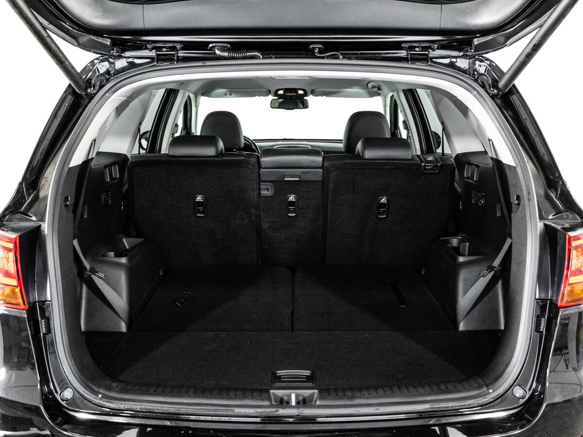 Купить Kia Sorento с пробегом. Фото: #28