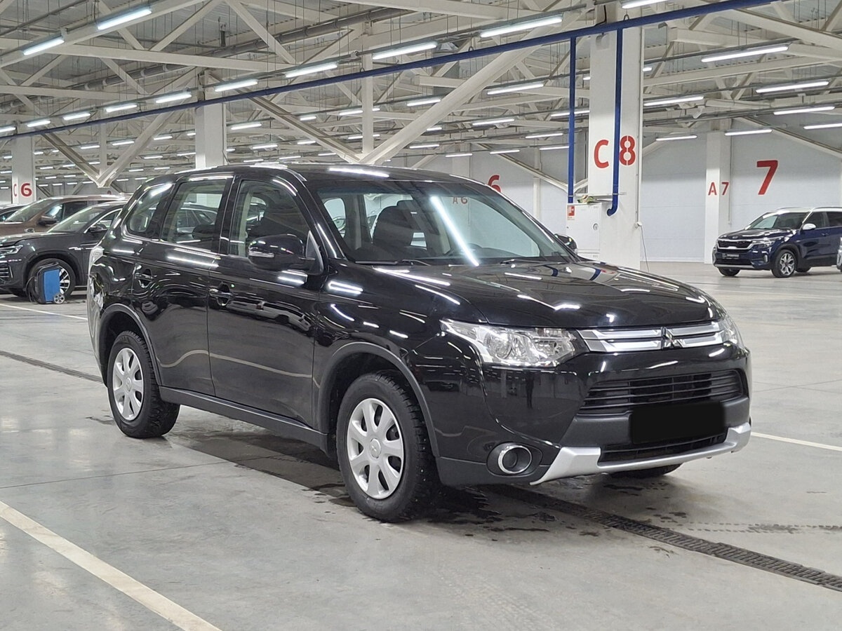 Купить Mitsubishi Outlander с пробегом. Фото: #2