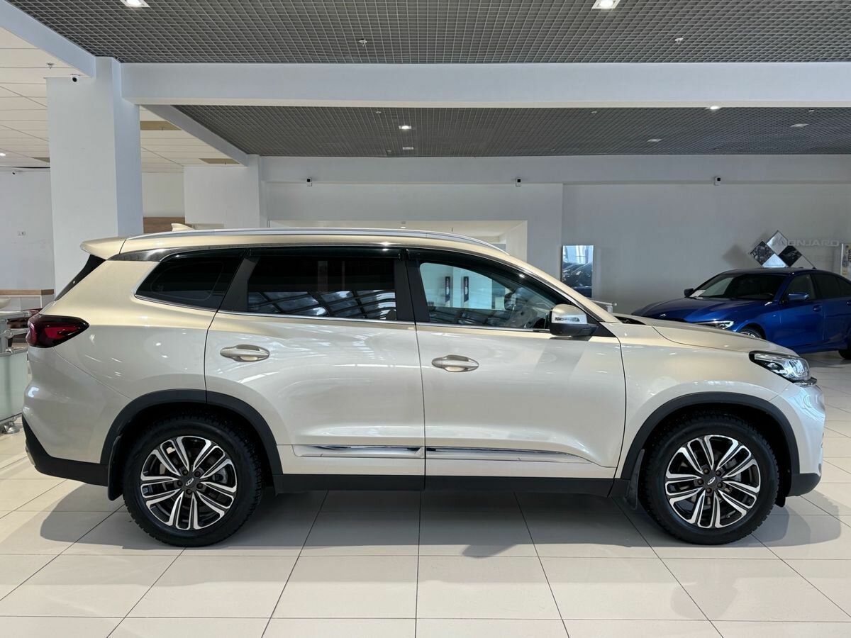 Купить Chery Tiggo 8 с пробегом. Фото: #6