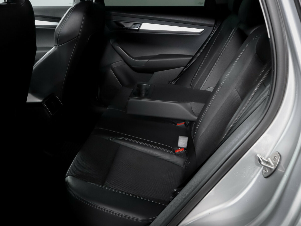 Купить Skoda Karoq с пробегом. Фото: #9