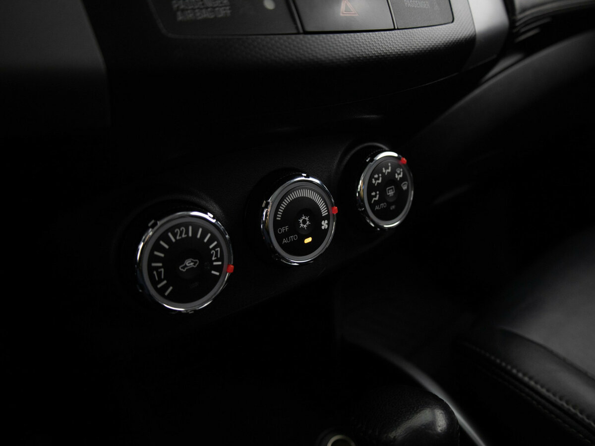 Купить Peugeot 4007 с пробегом. Фото: #9