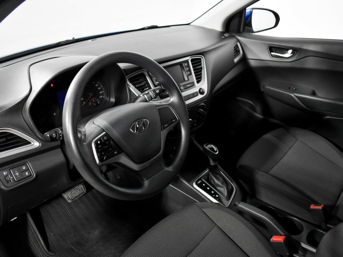 Купить Hyundai Solaris с пробегом. Фото: #8