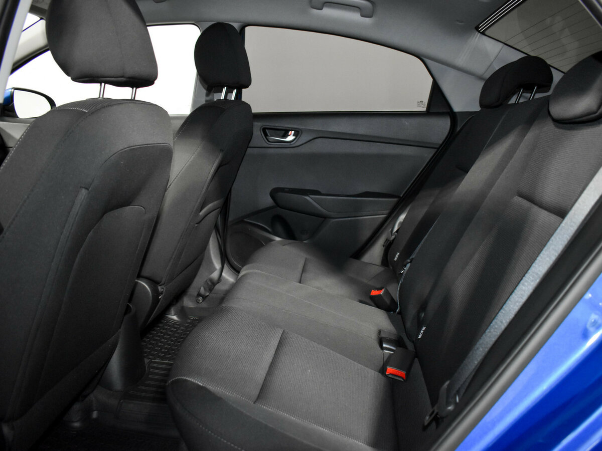 Купить Hyundai Solaris с пробегом. Фото: #10