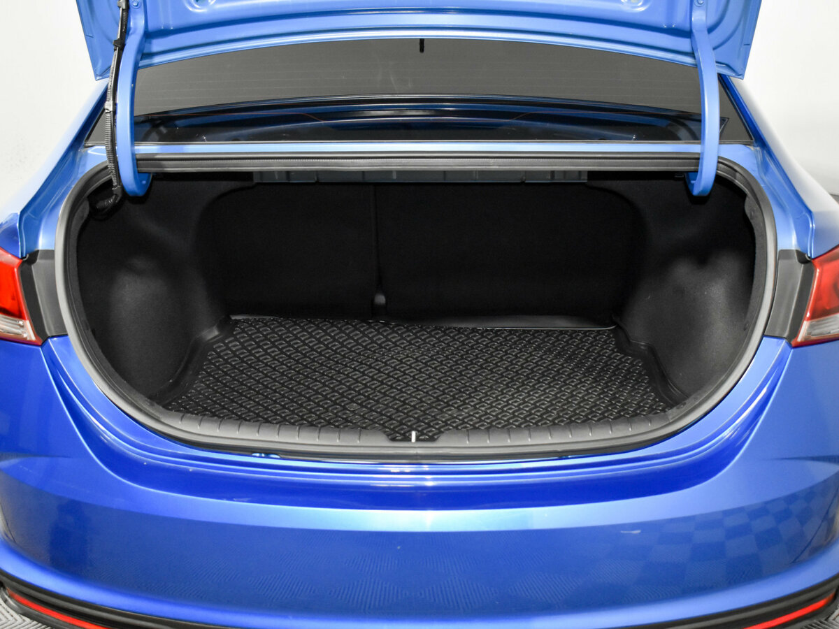 Купить Hyundai Solaris с пробегом. Фото: #16