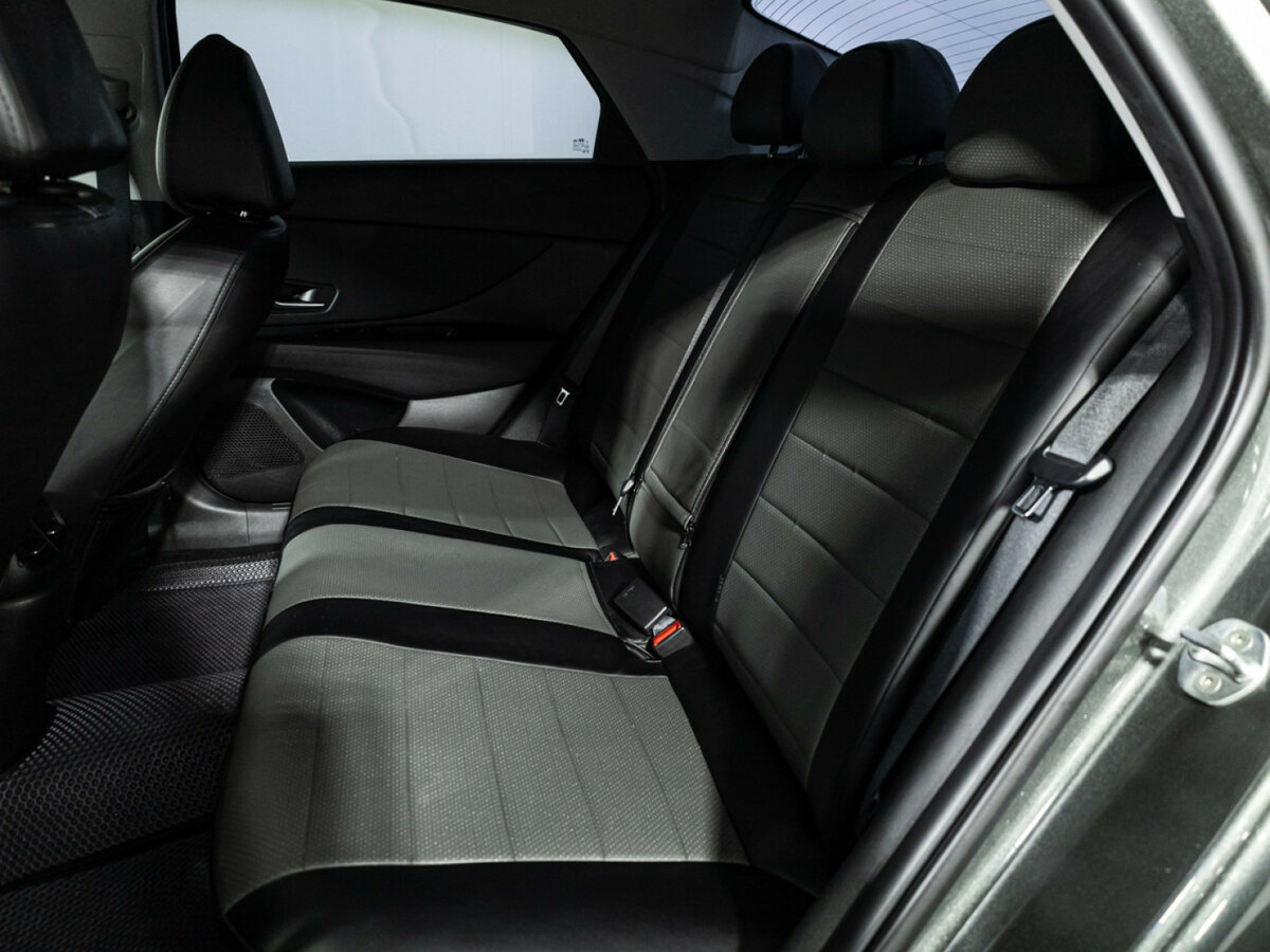 Купить Hyundai Elantra с пробегом. Фото: #9