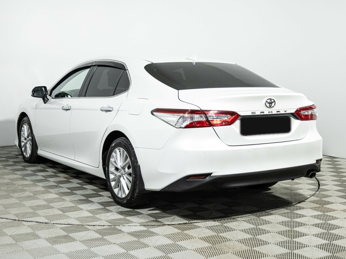 Купить Toyota Camry с пробегом. Фото: #5