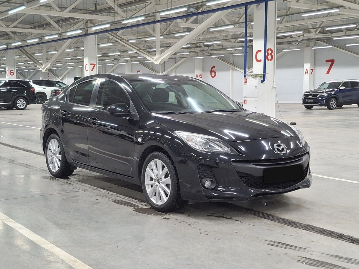 Купить Mazda 3 с пробегом. Фото: #2