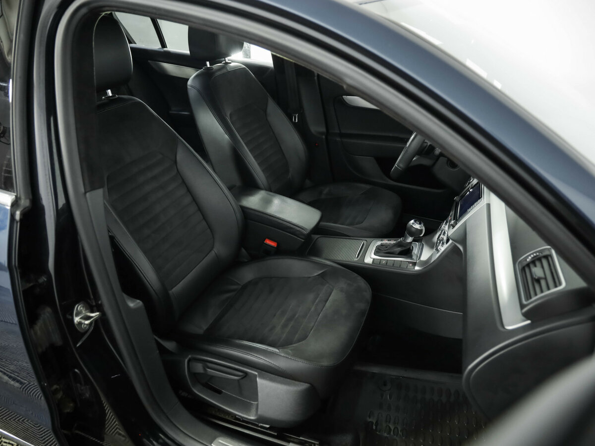 Купить Volkswagen Passat с пробегом. Фото: #27