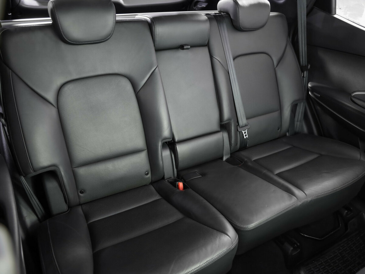 Купить Hyundai Santa Fe с пробегом. Фото: #24