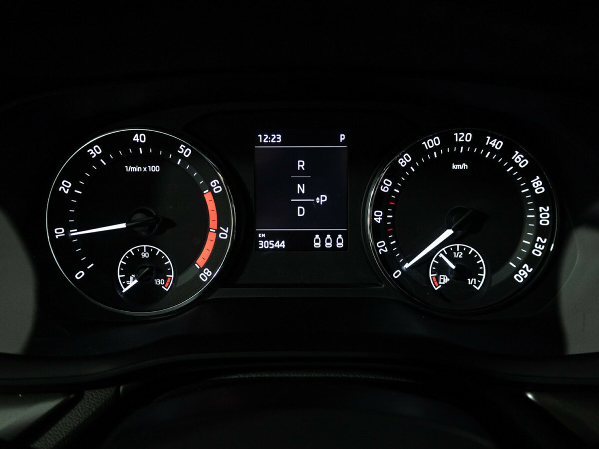 Купить Skoda Octavia с пробегом. Фото: #9