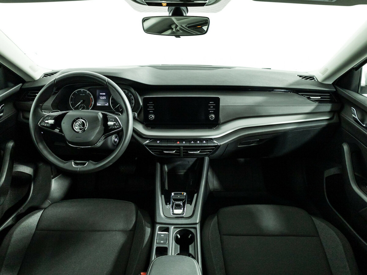 Купить Skoda Octavia с пробегом. Фото: #10