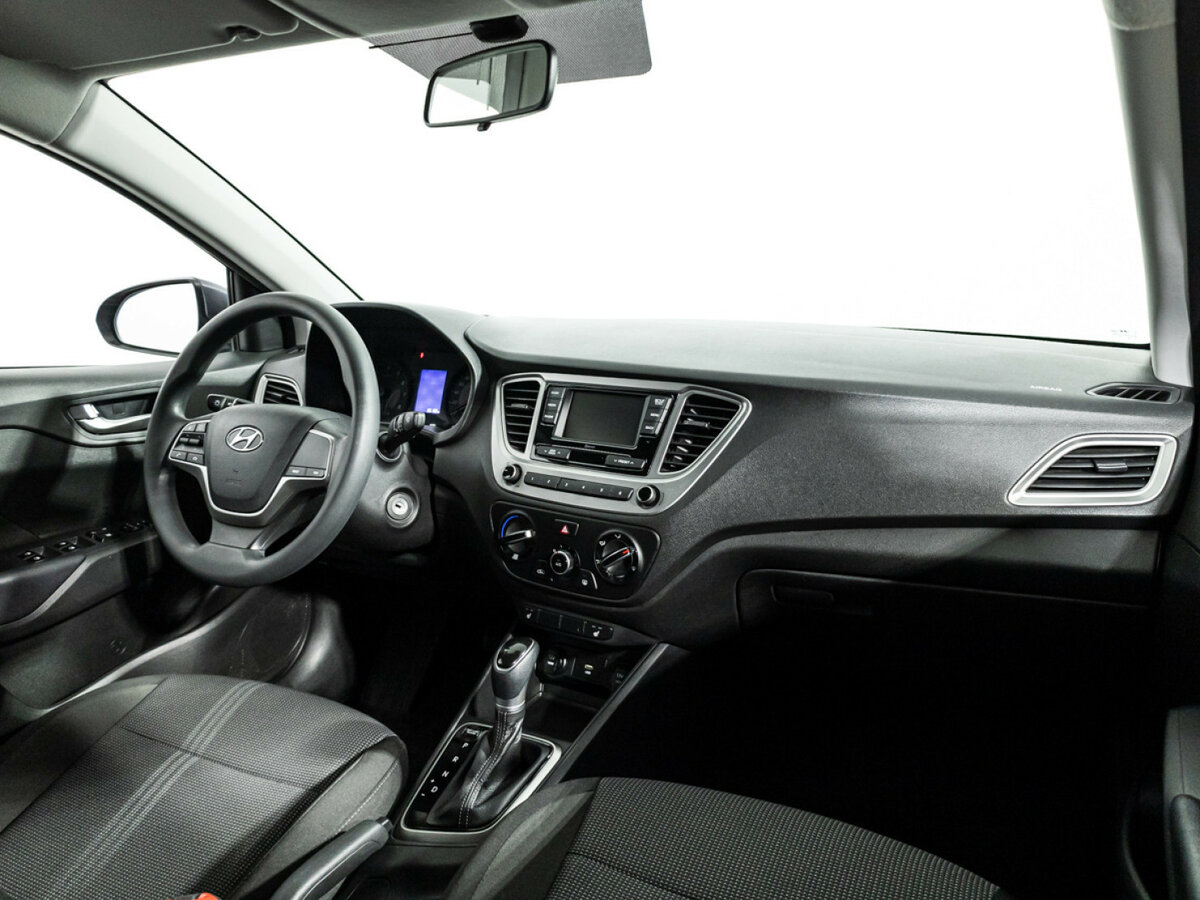 Купить Hyundai Solaris с пробегом. Фото: #8