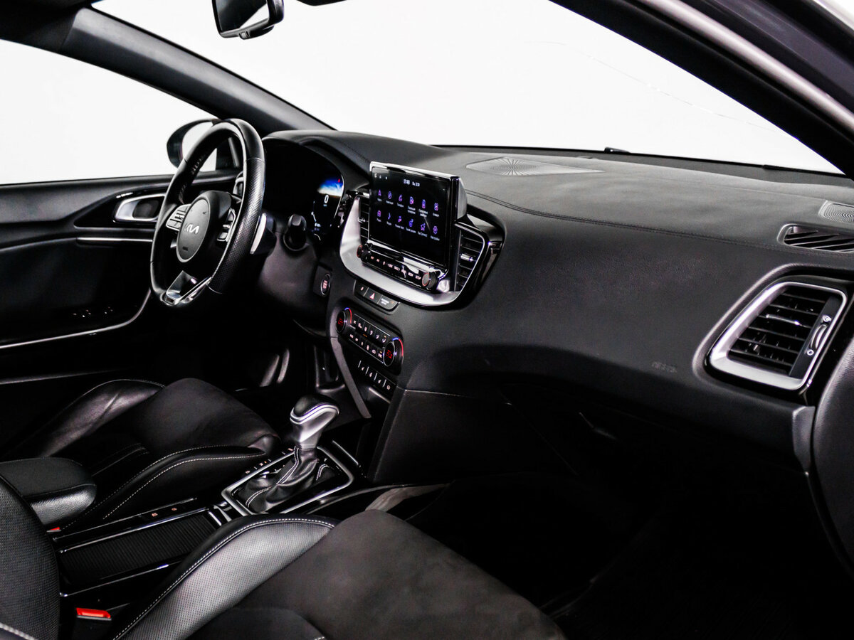 Купить Kia Ceed с пробегом. Фото: #7