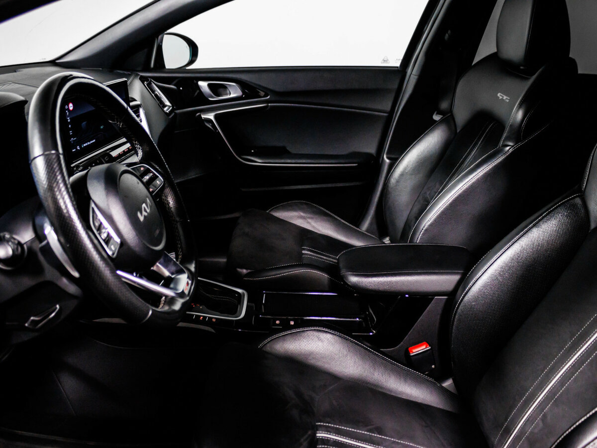 Купить Kia Ceed с пробегом. Фото: #14