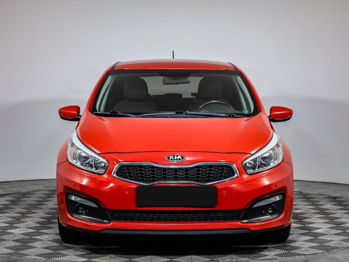 Купить Kia Ceed с пробегом. Фото: #1