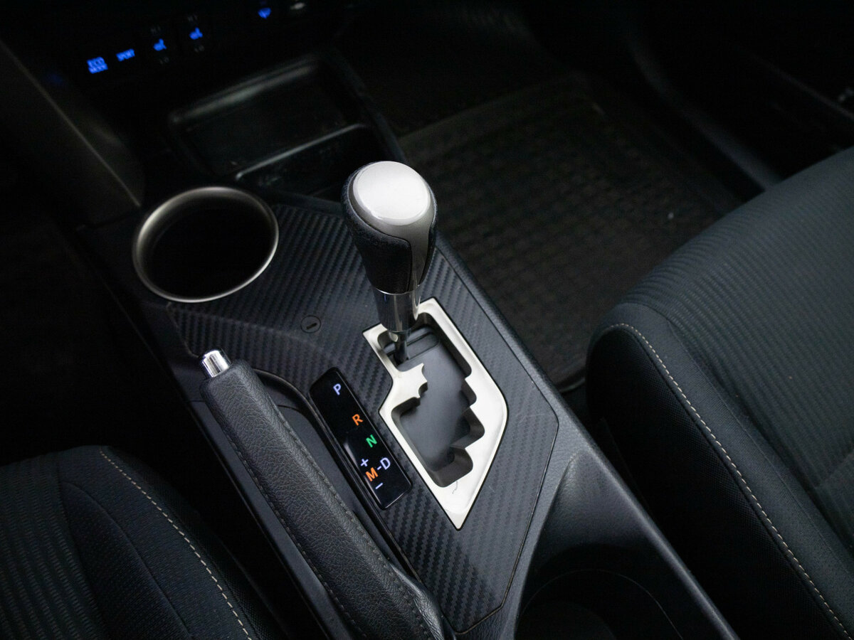 Купить Toyota RAV4 с пробегом. Фото: #16