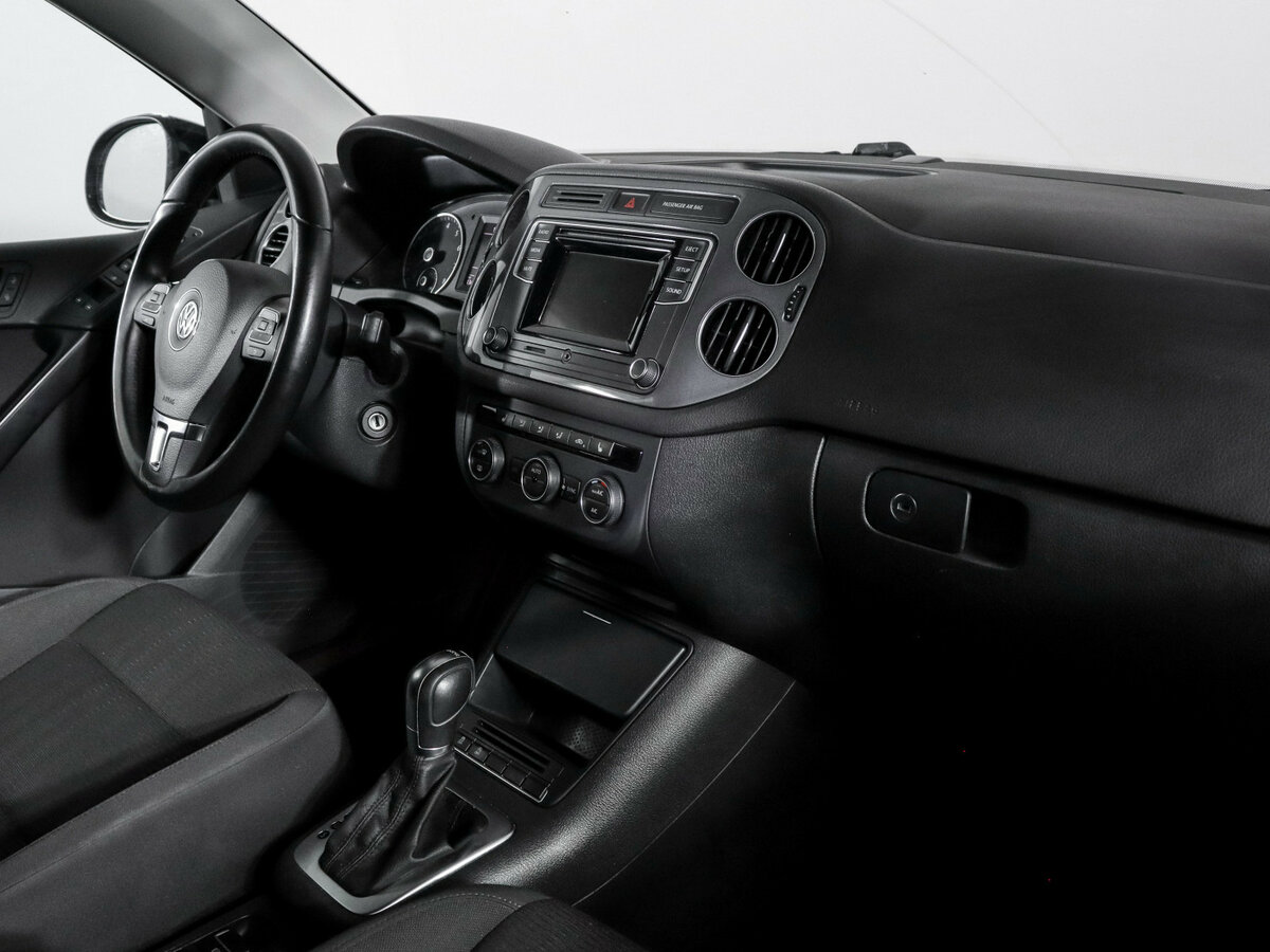 Купить Volkswagen Tiguan с пробегом. Фото: #8