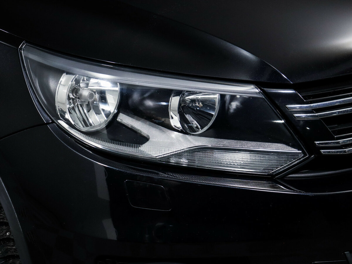 Купить Volkswagen Tiguan с пробегом. Фото: #15