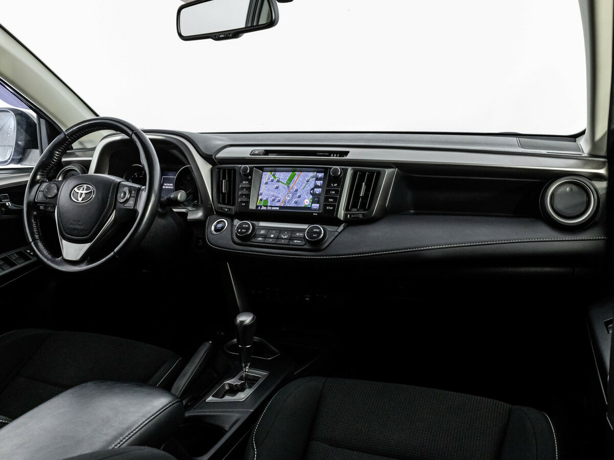 Купить Toyota RAV4 с пробегом. Фото: #6