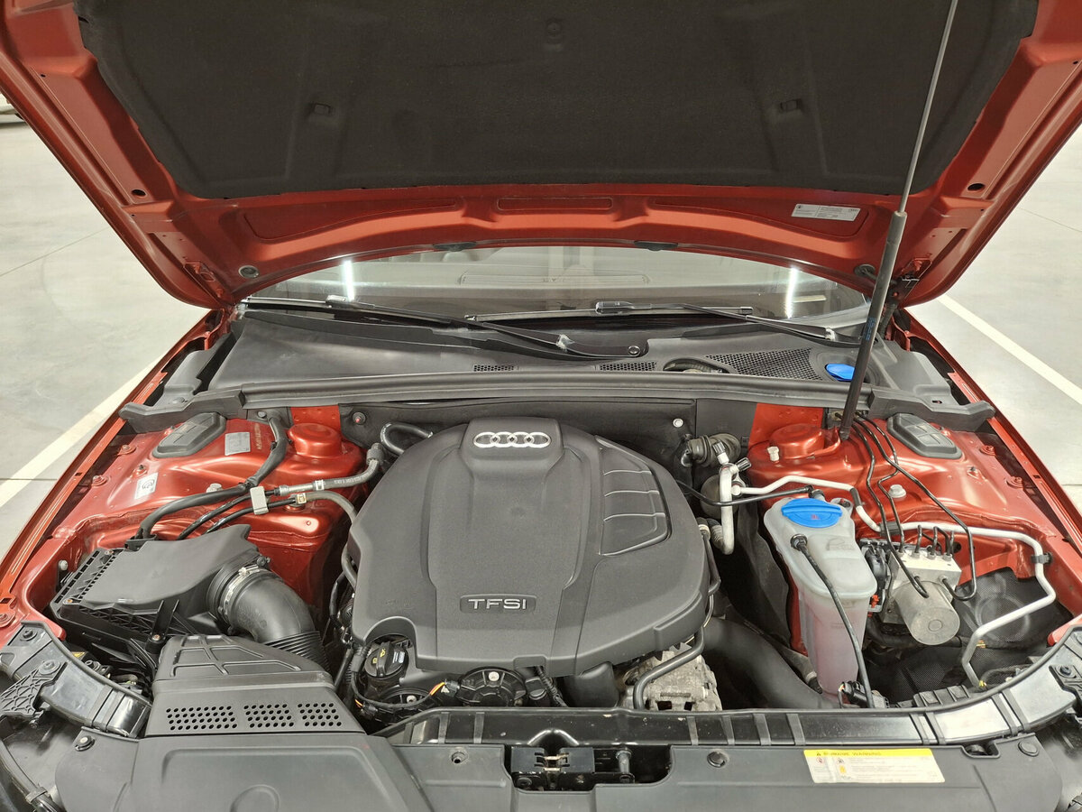 Купить Audi A4 с пробегом. Фото: #8