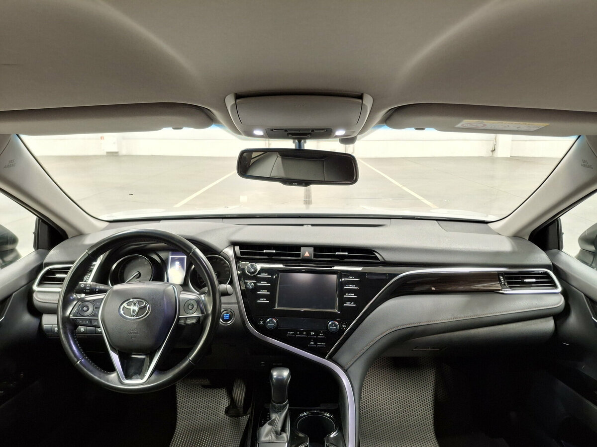 Купить Toyota Camry с пробегом. Фото: #12