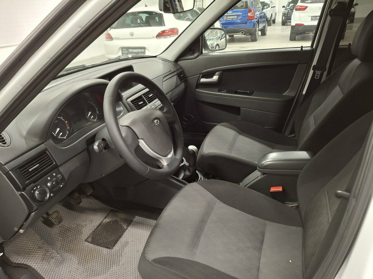 Купить Lada (ВАЗ) Priora с пробегом. Фото: #15