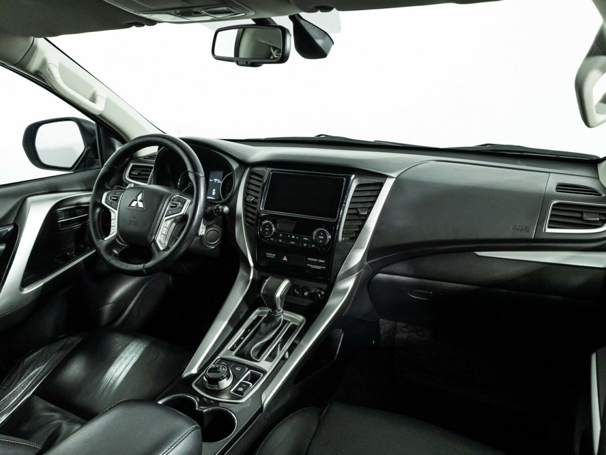 Купить Mitsubishi Pajero Sport с пробегом. Фото: #6